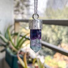 Cargar imagen en el visor de la galería, Punta Maca Fluorita