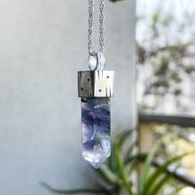 Cargar imagen en el visor de la galería, Punta Maca Fluorita