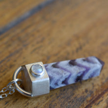 Cargar imagen en el visor de la galería, Punta de amatista chevron y piedra luna