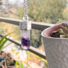 Cargar imagen en el visor de la galería, Punta Maca Fluorita