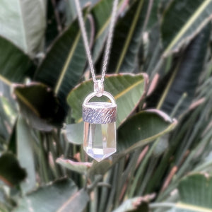 Punta cuarzo cristal envejecida