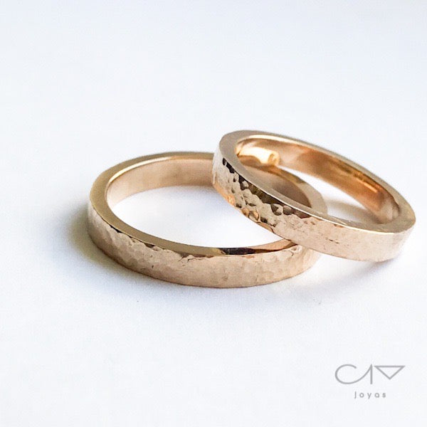 Argollas de matrimonio con textura